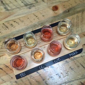 Stem Ciders - Solid two sets of flights! - Bars Near Me - Denver, Colorado