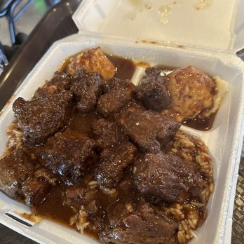 Damian's Cajun Soul Cafe - Smothered Oxtails & double mashed potatoes - Cajun/Creole Near Me - Arlington, Texas Damian's Cajun Soul Cafe - Smothered Oxtails & double mashed potatoes - Cajun/Creole Near Me - Arlington, Texas