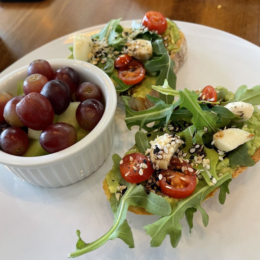 Dulcédo Coffee - Avocado toast - Coffee & Tea Near Me - Richmond, Texas
