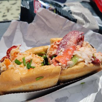 Dave's Lobster - Seafood Near Me - Halifax, Nova Scotia
