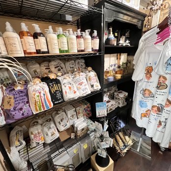 Heritage House - Shopping Near Me - Crystal River, Florida