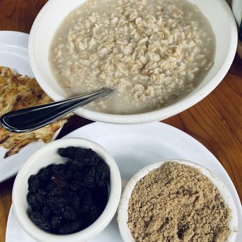 Vivian's Cafe - Bowl of Oatmeal $5.95 served with brown sugar & raisins on the side - Breakfast & Brunch Near Me - Studio City, California