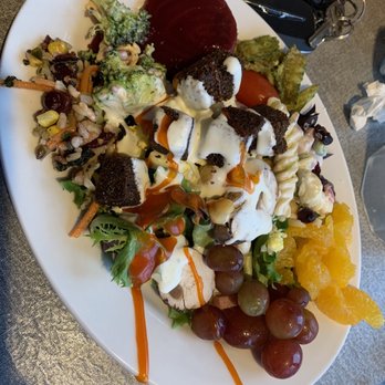 Ruby Tuesday - Salad bar - American Near Me - Somerset, Pennsylvania
