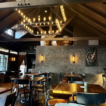 Whiskey 'N Rye Smokehouse - Inside - Barbeque Near Me - Solvang, California