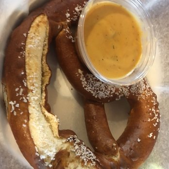 Berghoff Cafe - Soft pretzel with beer cheese - German Near Me - Chicago, Illinois