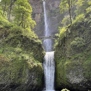 Multnomah Falls - Hiking Near Me - Bridal Veil, Oregon Multnomah Falls - Hiking Near Me - Bridal Veil, Oregon
