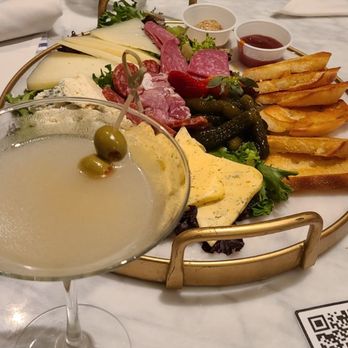 The Grove - Dirty martini was incredible - Bars Near Me - Savannah, Georgia The Grove - Dirty martini was incredible - Bars Near Me - Savannah, Georgia