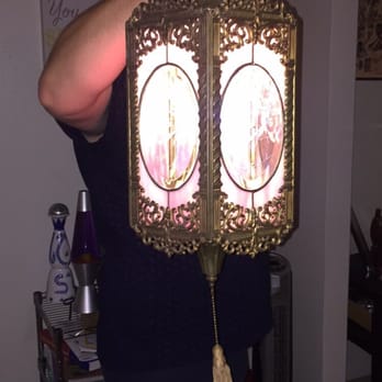 Modern Finds - Marilyn Monroe etched glass pane lamp. In perfect condition. Was priced to sell! - Antiques Near Me - Riverside, California Modern Finds - Marilyn Monroe etched glass pane lamp. In perfect condition. Was priced to sell! - Antiques Near Me - Riverside, California