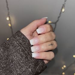 Lake Street Nails Bar - Ombré on natural nails