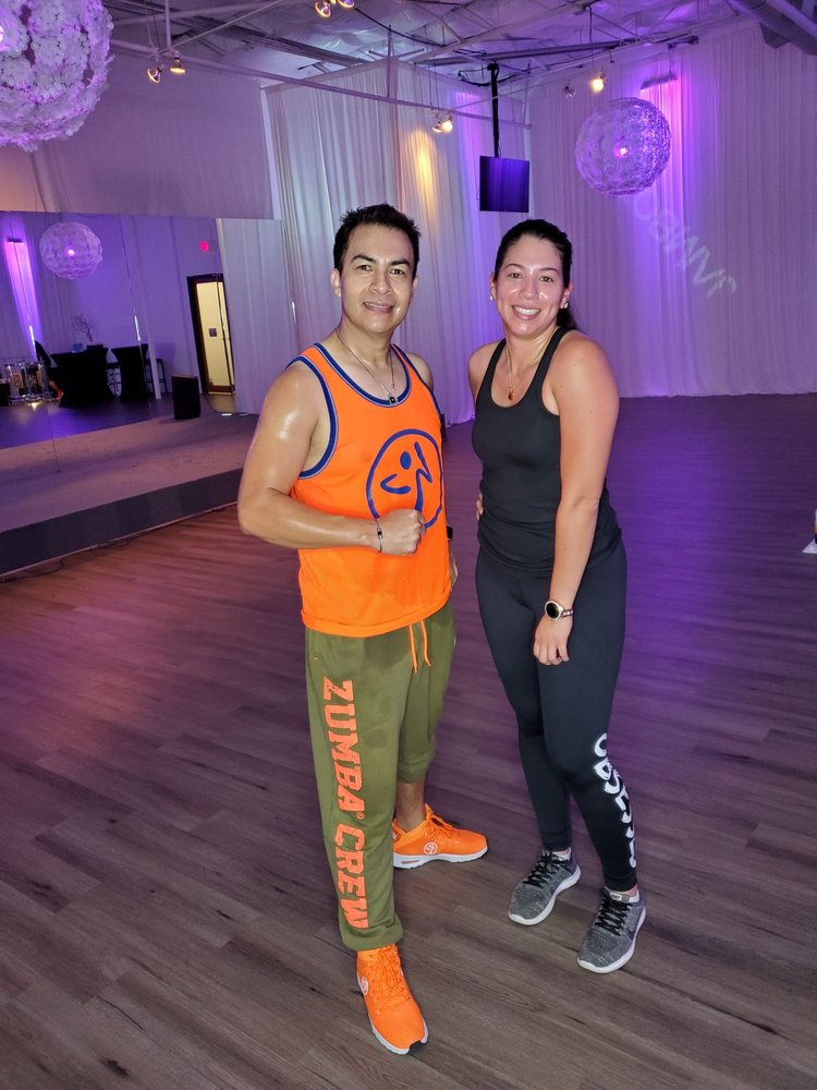 JAM BOX FITNESS LOUNGE DALLAS 37 Photos 921 N Riverfront Blvd Suite