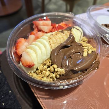 Latte Lane - Acai bowl - Food Trucks Near Me - Cheswick, Pennsylvania