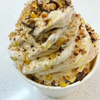 Remixx Ice Cream + Cereal Bar - Ice Cream & Frozen Yogurt Near Me - Cleveland, Ohio Remixx Ice Cream + Cereal Bar - Ice Cream & Frozen Yogurt Near Me - Cleveland, Ohio