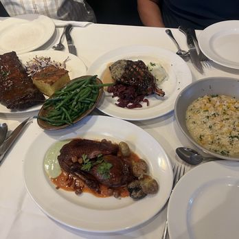 Mustards Grill - New American Near Me - Napa, California