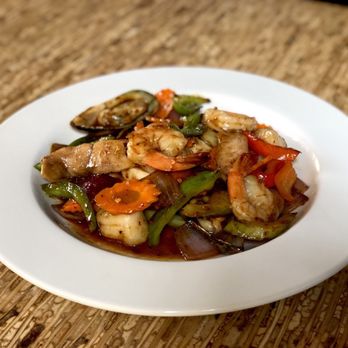 Basilic Essentially Thai - Phad woonsen talay - Thai Near Me - Seattle, Washington Basilic Essentially Thai - Phad woonsen talay - Thai Near Me - Seattle, Washington