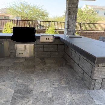 Thomas Cary Design - an outdoor kitchen - Landscape Architects or Designers Near Me - Phoenix, Arizona Thomas Cary Design - an outdoor kitchen - Landscape Architects or Designers Near Me - Phoenix, Arizona