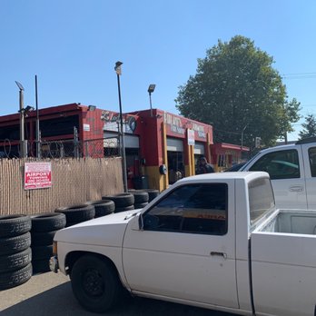 Poblanos Tire Shop - Yeah outside of the building has couple different names on it but Who's ever name it is now they're doing a great job. - Tires Near Me - Burien, Washington Poblanos Tire Shop - Yeah outside of the building has couple different names on it but Who's ever name it is now they're doing a great job. - Tires Near Me - Burien, Washington