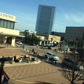 Barnes & Noble - The view on the second floors - Bookstores Near Me - The Woodlands, Texas