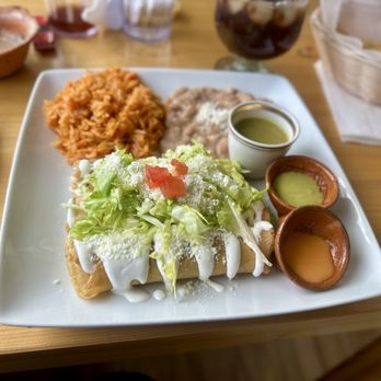 Food Yamilet - Chicken Flautas - Mexican Near Me - Long Beach, Washington