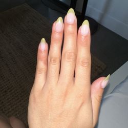 Le Nails