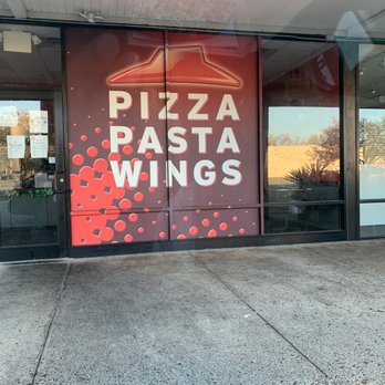 Pizza Hut - Sign - Pizza Near Me - Pennsville, New Jersey