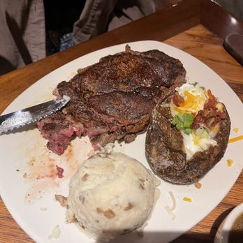 Outback Steakhouse - Steakhouses Near Me - Ft. Wayne, Indiana Outback Steakhouse - Steakhouses Near Me - Ft. Wayne, Indiana