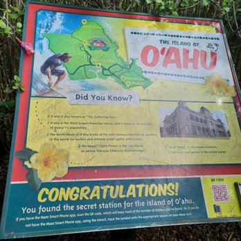 Dole Pineapple Garden Maze - Sign - Botanical Gardens Near Me - Wahiawa, Hawaii Dole Pineapple Garden Maze - Sign - Botanical Gardens Near Me - Wahiawa, Hawaii