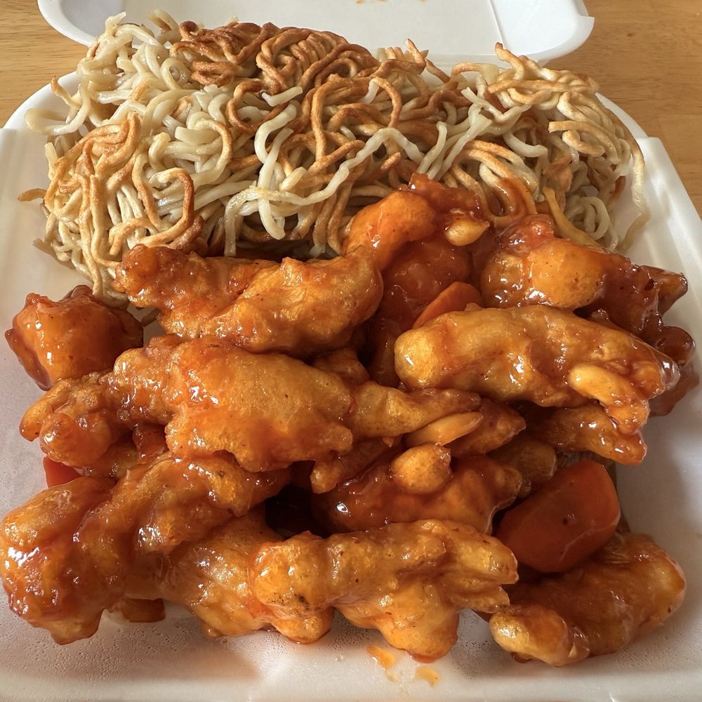 i-Kitchen - Orange Chicken and Pan Fried Noodles - Chinese Near Me - Clovis, California