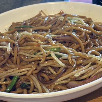 88 Bao Bao - Chow mian 炒面。 My favorite. The noodles are chewy too! - Fast Food Near Me - Concord, California