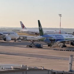 Admirals Club Charles de Gaulle - View from the clubs