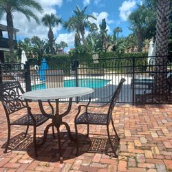 The Collector Luxury Inn & Gardens