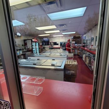 Bruster's Real Ice Cream - Preparing the ice cream ordered. - Ice Cream & Frozen Yogurt Near Me - Roanoke, Virginia