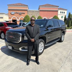 Luxury Limousine of Waco - Evening out, anniversary, birthday and business