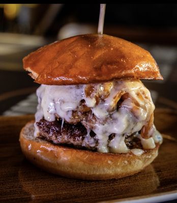 Bourbon & Burger by null