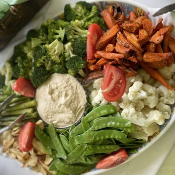 Tucker's Restaurant - Apps: Veg Platter with our Hummus - New American Near Me - Southwick, Massachusetts Tucker's Restaurant - Apps: Veg Platter with our Hummus - New American Near Me - Southwick, Massachusetts