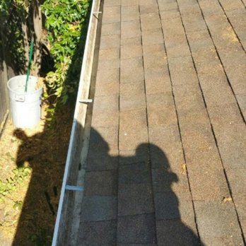 Melek Landscape Management - After- gutter cleaning - Gardeners Near Me Melek Landscape Management - After- gutter cleaning - Gardeners Near Me