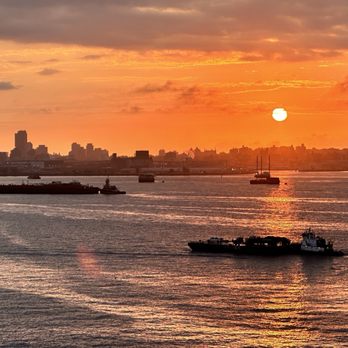 Brooklyn Cruise Terminal - Hotels & Travel Near Me - Brooklyn, New York Brooklyn Cruise Terminal - Hotels & Travel Near Me - Brooklyn, New York