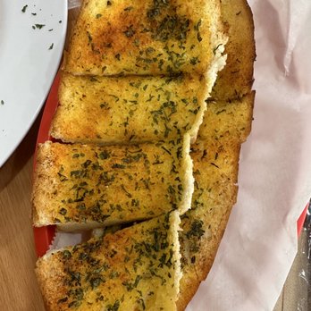BORJA'S Italian Restaurant - Bread - Pizza Near Me - Irvine, California