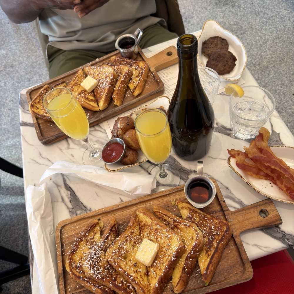 Eat This Cafe - Breakfast & Brunch Near Me - Los Angeles, California Eat This Cafe - Breakfast & Brunch Near Me - Los Angeles, California