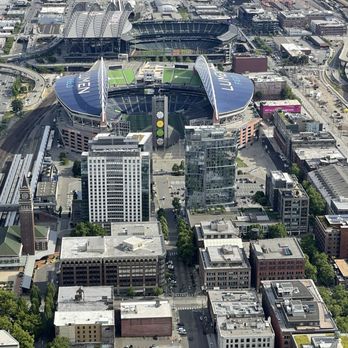 Columbia Center - Shared Office Spaces Near Me - Seattle, Washington