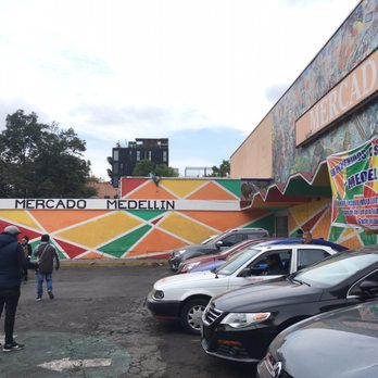 Mercado de Medellín - Outside parking lot - Farmers Market Near Me - México, D.F., DIF