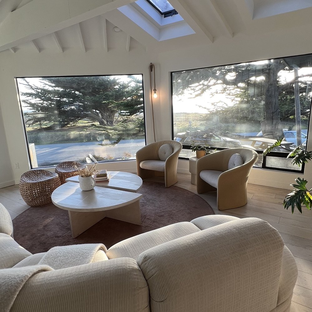 White Water - Beautiful lobby - Hotels Near Me - Cambria, California