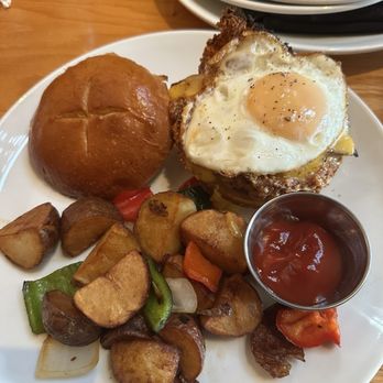 Matchbox - Fried Chicken Breakfast Sandwich - Pizza Near Me - Washington, DC, District of Columbia