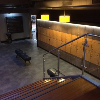 Evo - casiers - Gyms Near Me - Geneva, GE