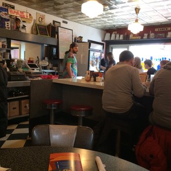 The Coffee Pot - Diners Near Me - Kenosha, Wisconsin