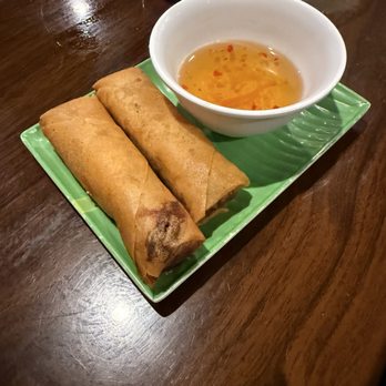 Viet Taste - Crispy Egg Rolls - Vietnamese Near Me - Libertyville, Illinois Viet Taste - Crispy Egg Rolls - Vietnamese Near Me - Libertyville, Illinois