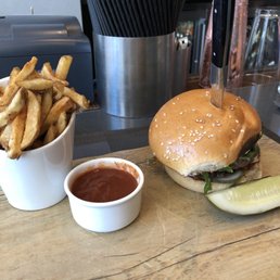 Burger = amazing!!! Burger = amazing!!!