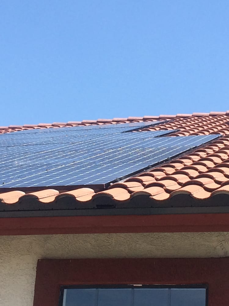 Slide of T & G Roofing and Solar Company