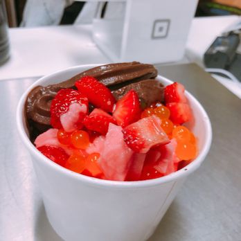 Aloha Yogurt - Mixing it up! - Ice Cream & Frozen Yogurt Near Me - Tempe, Arizona