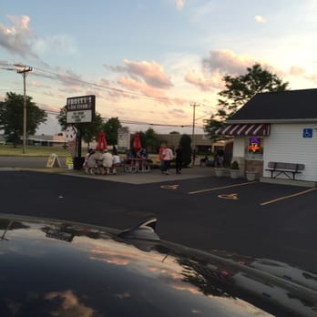 Frosty's Ice Cream - Ice Cream & Frozen Yogurt Near Me - Depew, New York