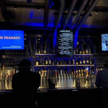 Yard House - New American Near Me - Washington, DC, District of Columbia